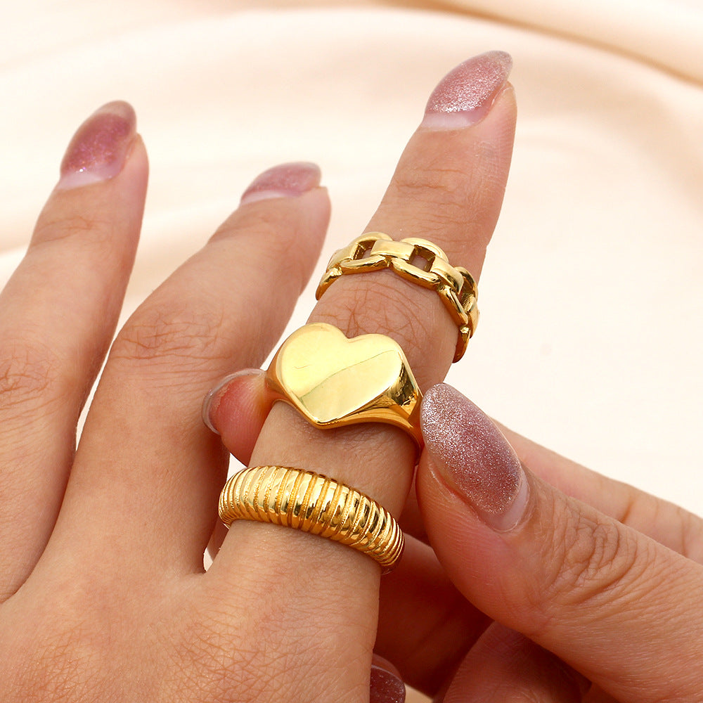 Love Heart-Shaped Ring